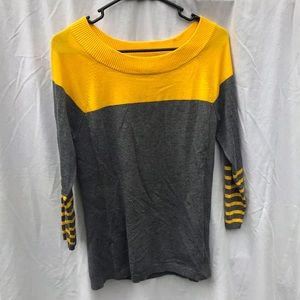 💛 Slimming ONE A Light Sweater